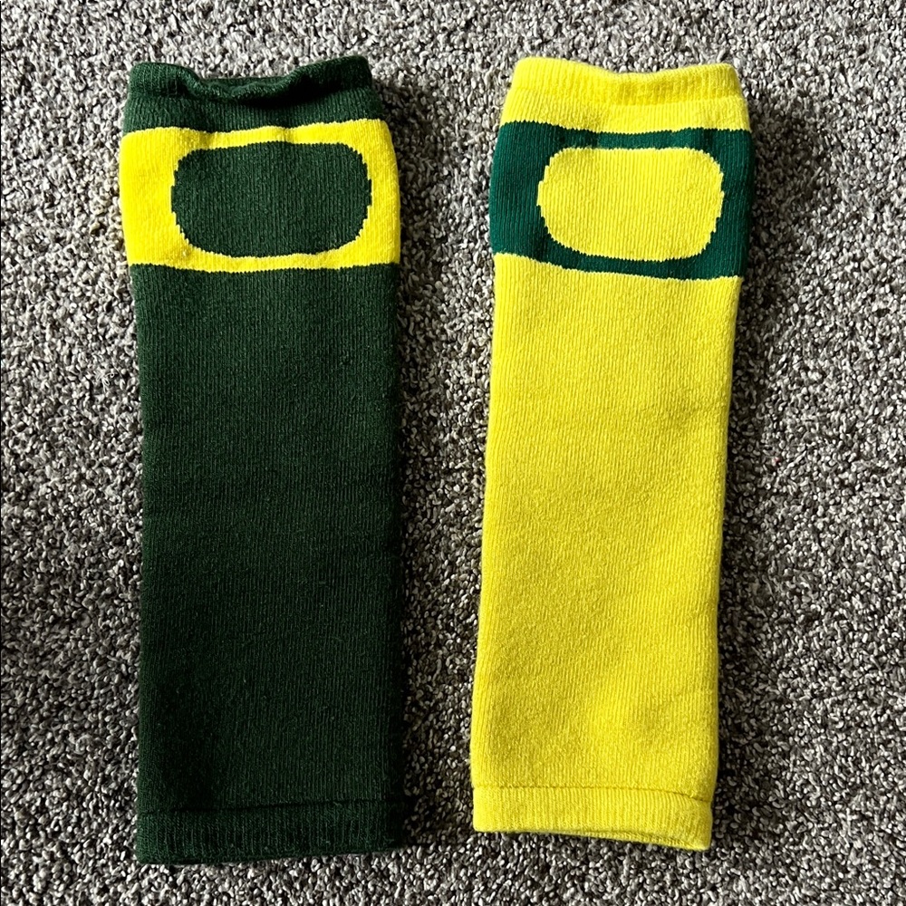 BNWOT super soft Oregon Ducks women’s leg warmers (one size)